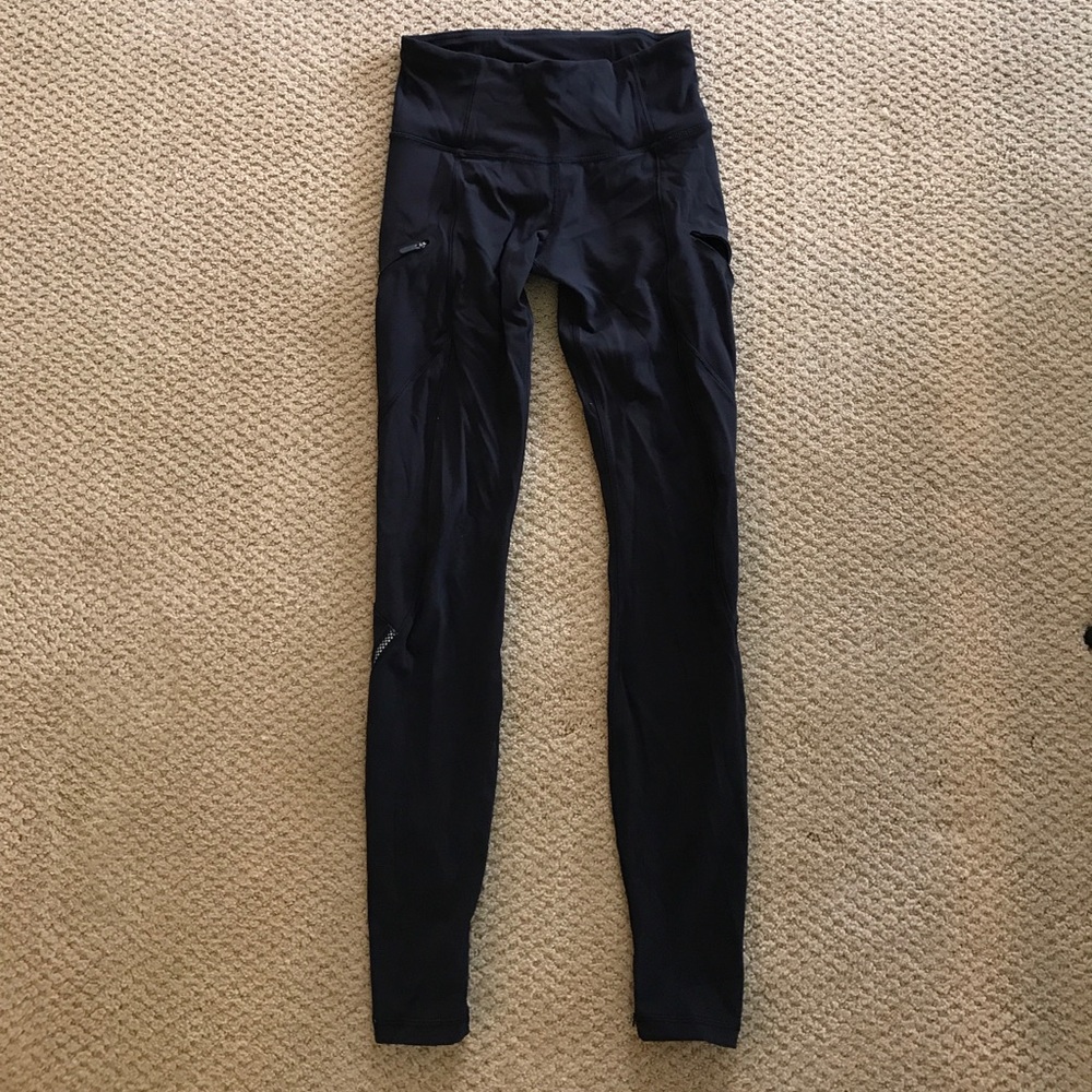 Black lululemon leggings
